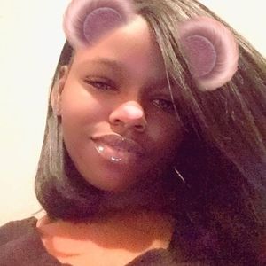 Meet your Posher, Nadia